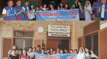 Genap 2 Tahun, RakyatPost.id Berbagi Kasih Serahkan Bantuan Sembako ke Panti Asuhan